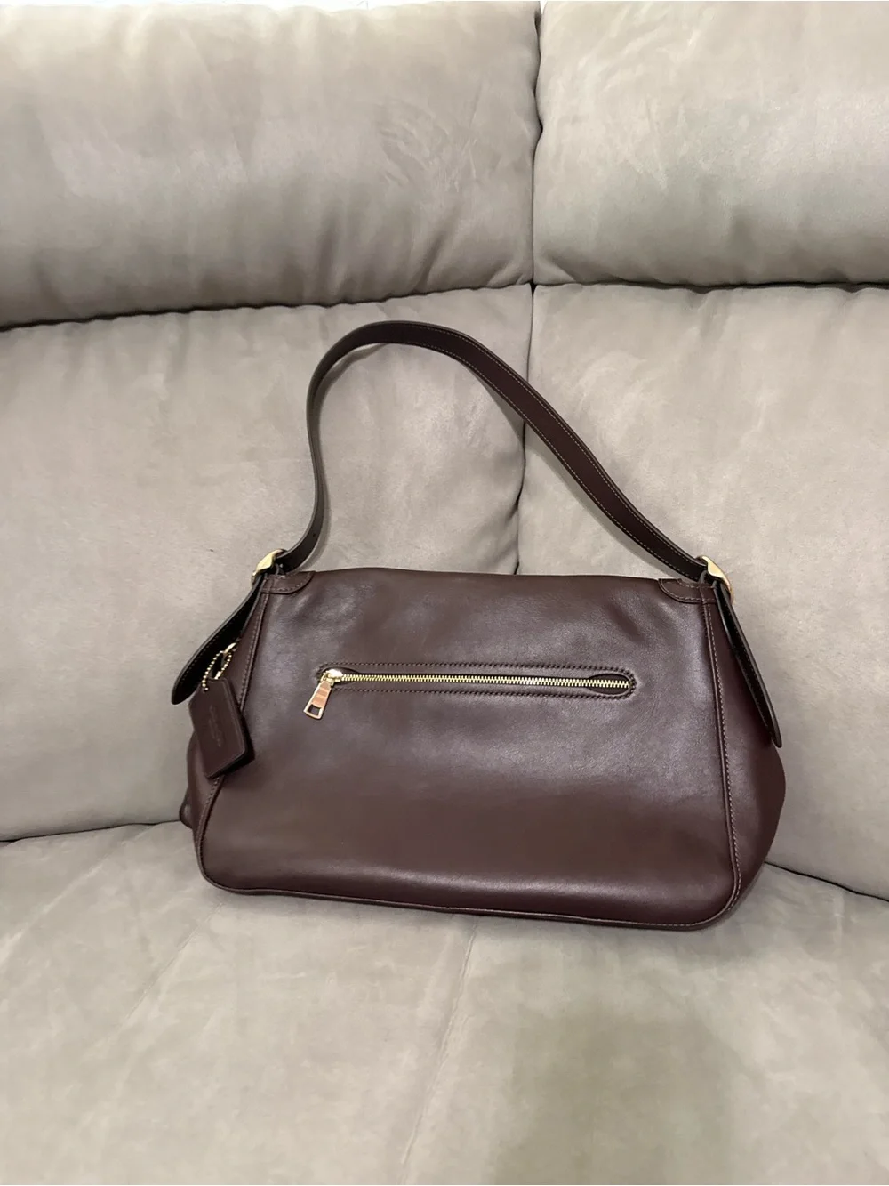 Coach Dark Brown Leather Shoulder Bag with Gold Hardware - Picture 2 of 5